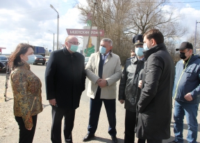 4 апреля Губернатор Орловской области Андрей Клычков посетил учетно-заградительный пост на границе Тульской и Орловской областей